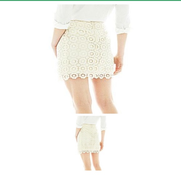 JOE FRESH Cream Crochet Mini Skirt, Size 6 - Picture 3 of 8
